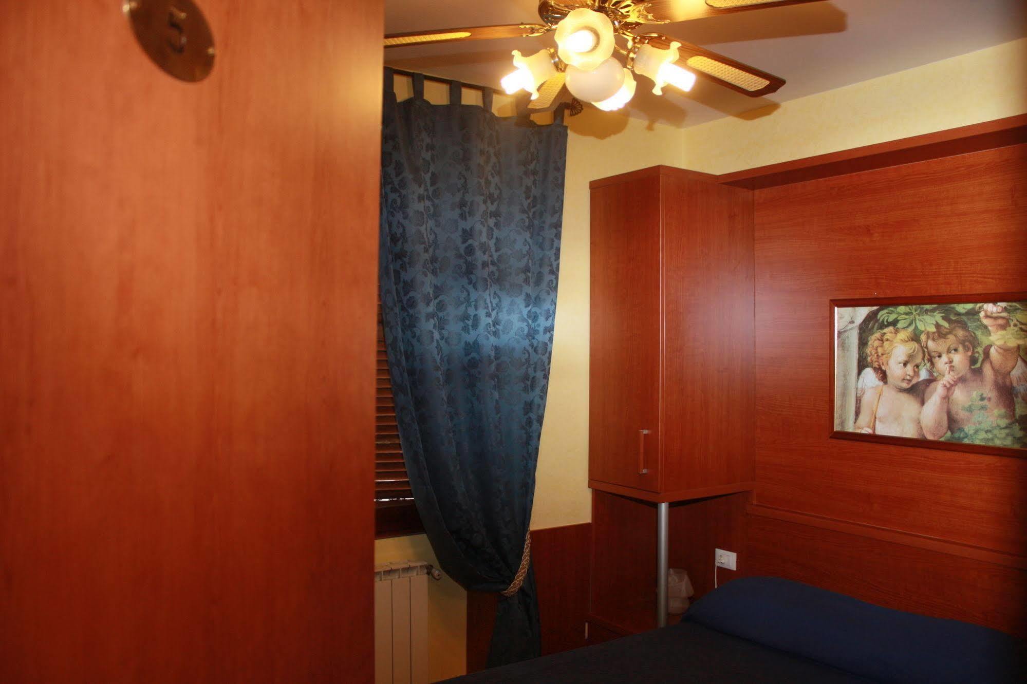 Viennese Due Hotel Róma Kültér fotó
